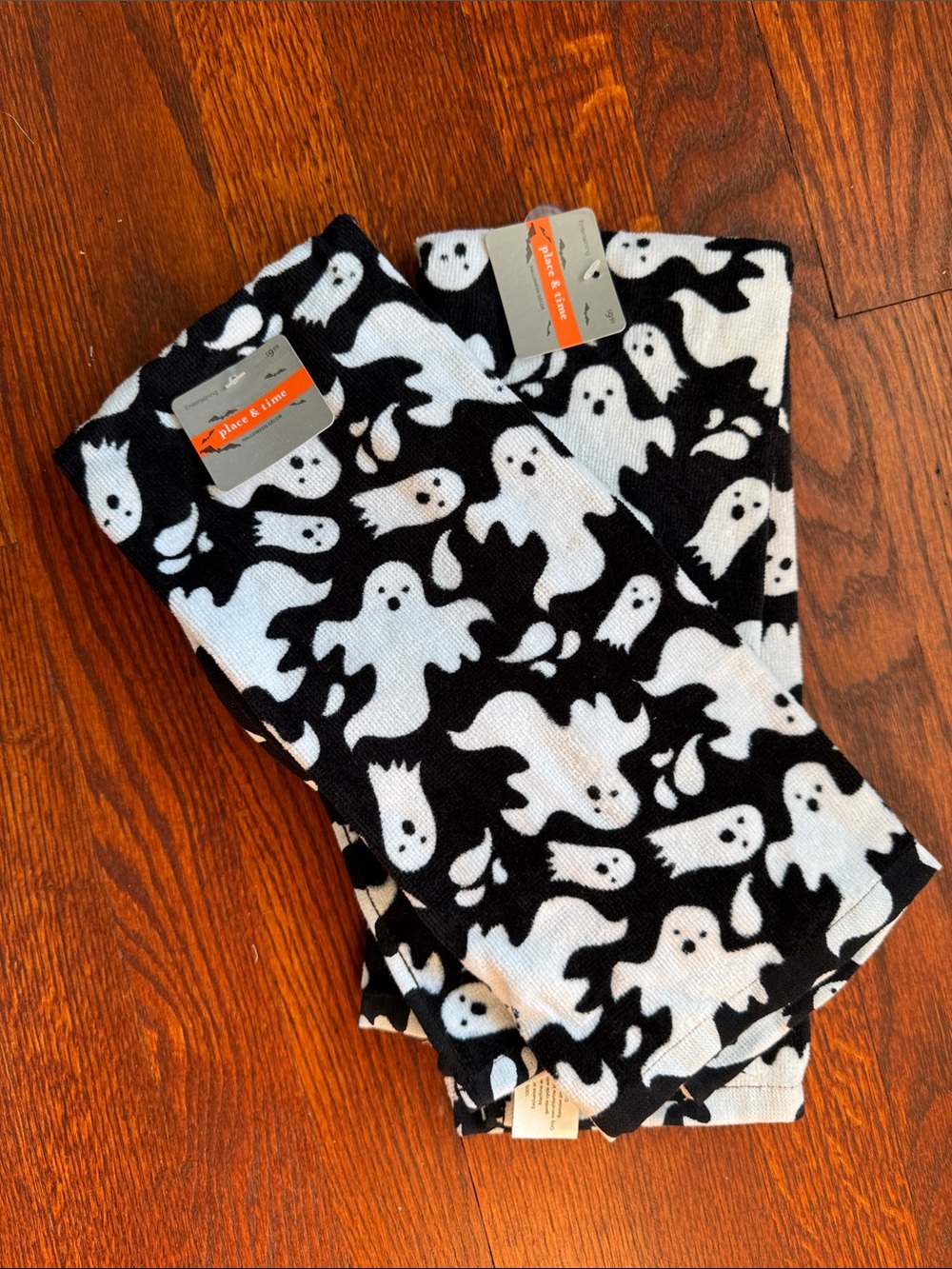Set of 2 ghost kitchen towels / Halloween decor